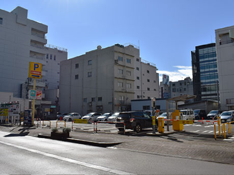 駐車場全景